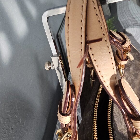 Michael Khors Grayson Monogram Leather Trim Handbag EUC - Picture 5 of 17